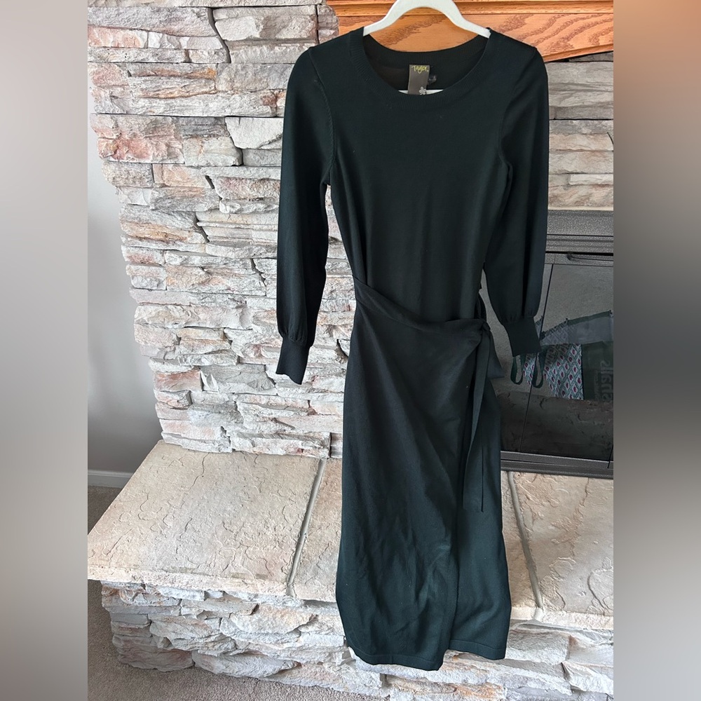 Taylor Classic Forest Green Long Sleeve Midi Dress